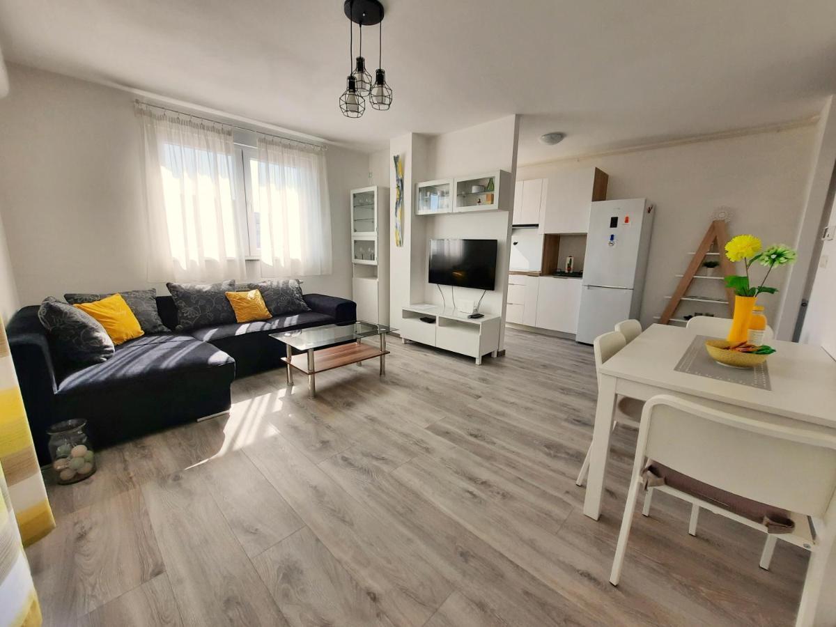 Apartment Mrvica Near The Zagreb Airport Velika Gorica Exterior photo